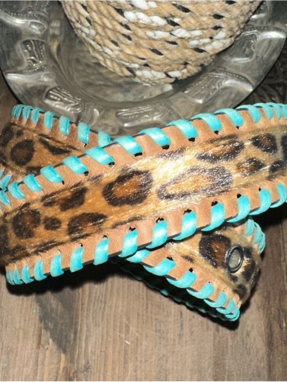 Ariat Leopard HOH Leather Belt with Turquoise Whip Stitch S: Small Length: 35.5" - Picture 2 of 9